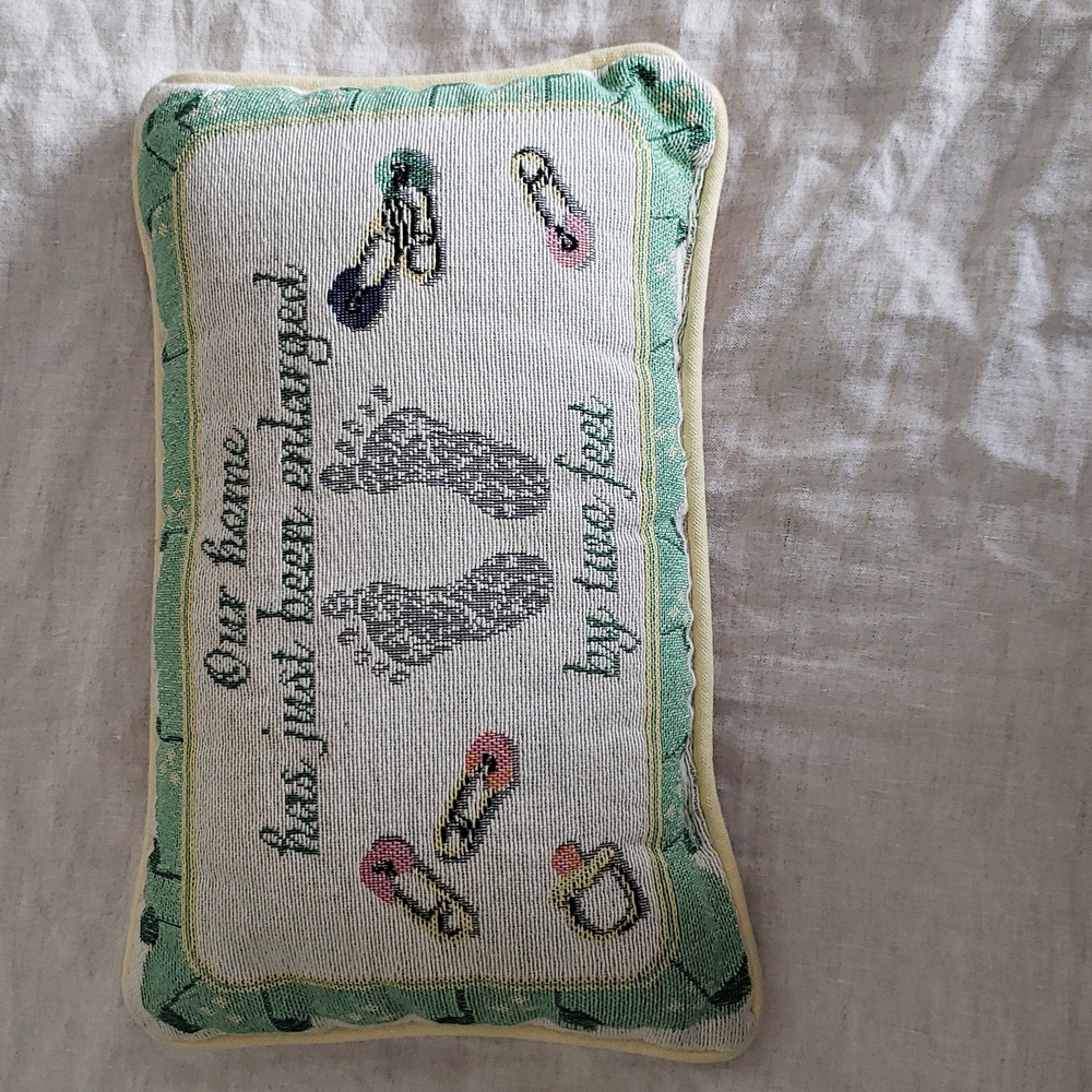Decortive pillow